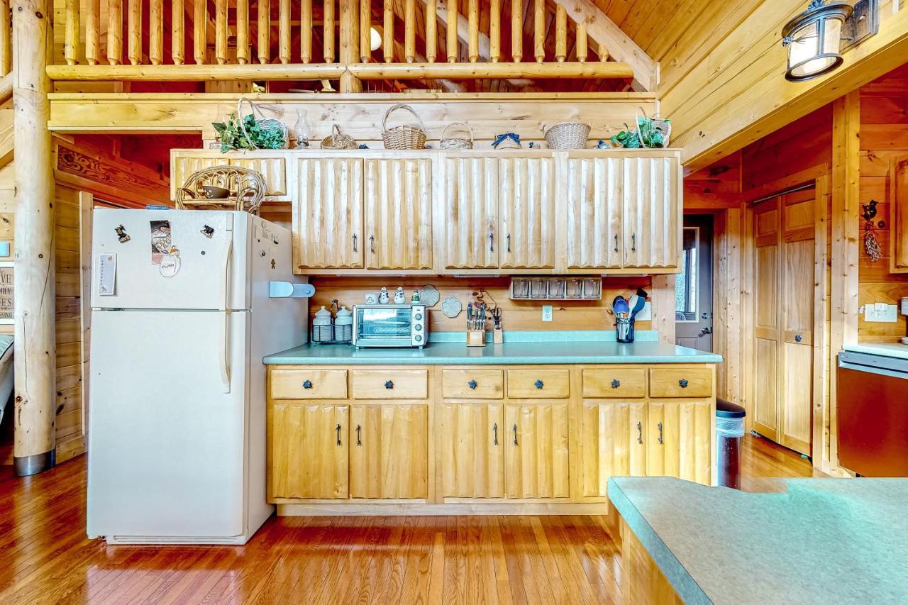 Lazy Bear Lodge 세비어빌 외부 사진